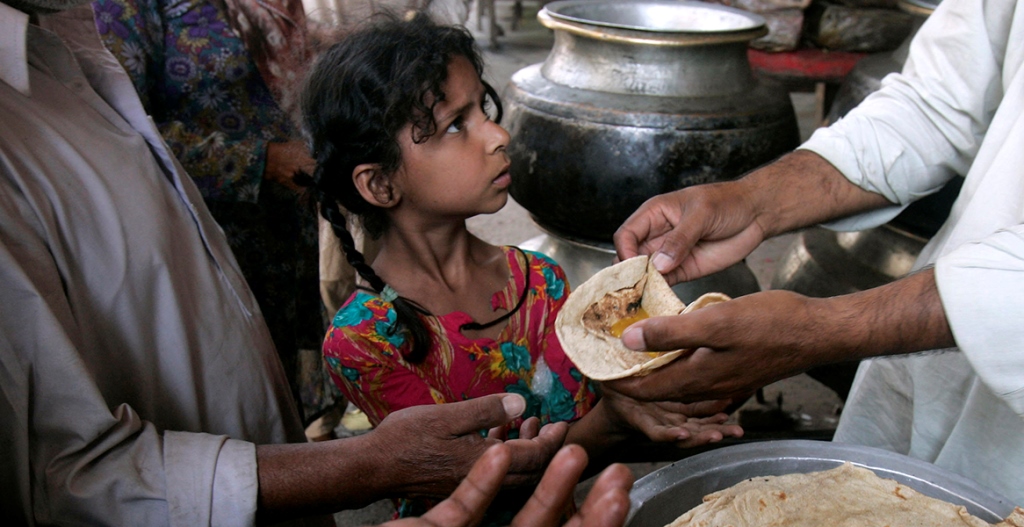 पाकिस्तान के कई इलाकों में आटे की भारी किल्लत, बेकरी वाले हड़ताल पर