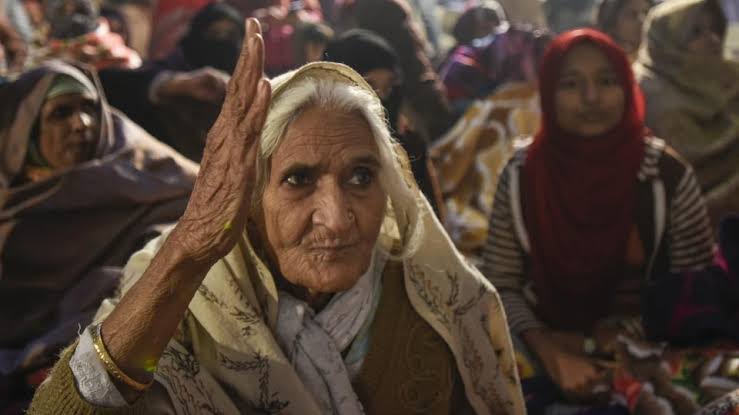 'शाहीन बाग के प्रदर्शन में मुझे मानवता खींच ले आई'