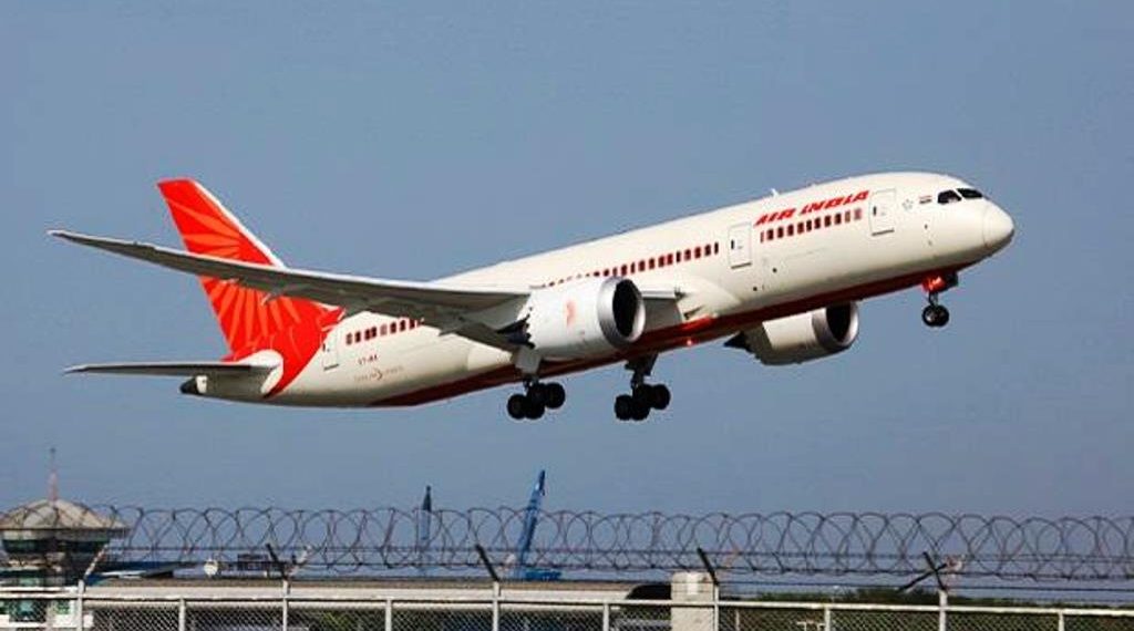 अमेरिका में फंसे हजारों भारतीयों को निकालने के लिए रवाना होगीं विशेष उड़ाने
