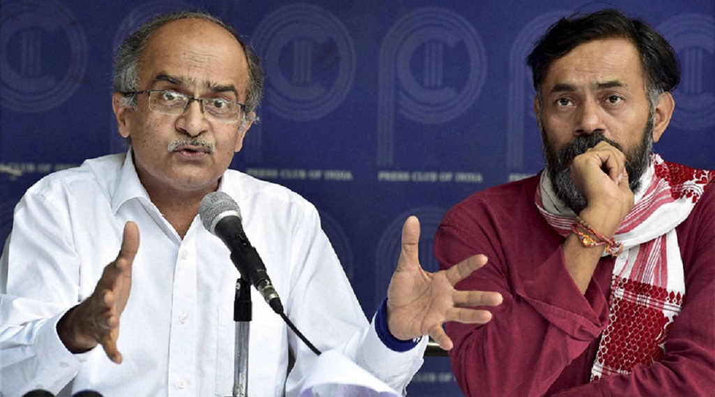 गांधीजी को श्रद्धांजलि देने गए प्रशांत भूषण और योगेंद्र यादव को दिल्ली पुलिस ने किया गिरफ्तार