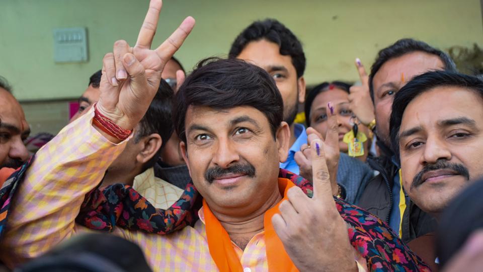 दिल्ली चुनाव: ताजा रुझान देख मनोज तिवारी बोले- मैं नर्वस नहीं हूं, यूजर्स ने कहा- सुबह-सुबह ही झूठ