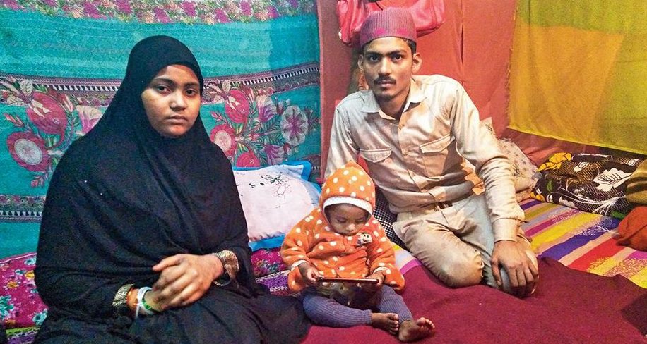 एक माँ जिसने अपना बच्चा खोया पर हौसला नहीं, प्रदर्शन में फिर से हुईं शामिल