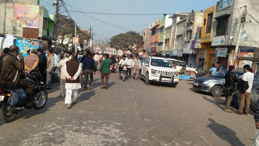 दिल्ली दंगे के बाद अब पटरी पर लौट रही है जिदंगी