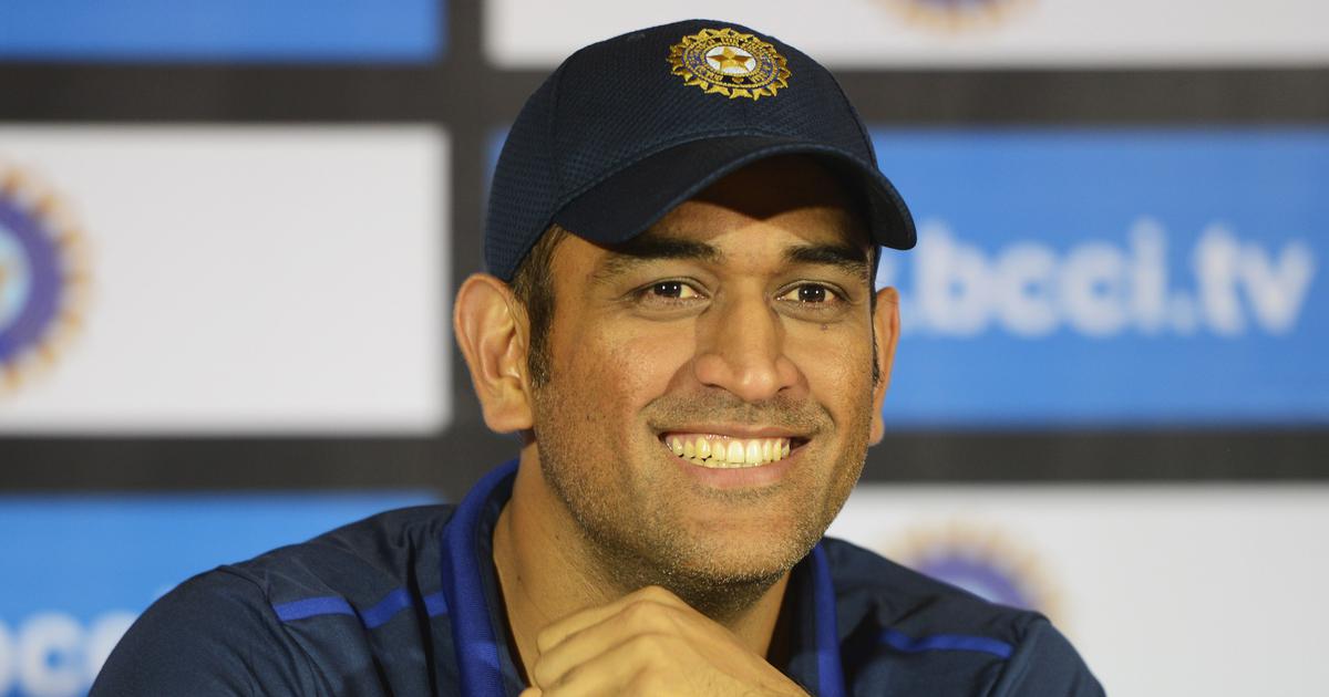 BCCI ने धोनी की फोटो किया पोस्ट, लिखा मुस्कुराहट ही रास्ता है