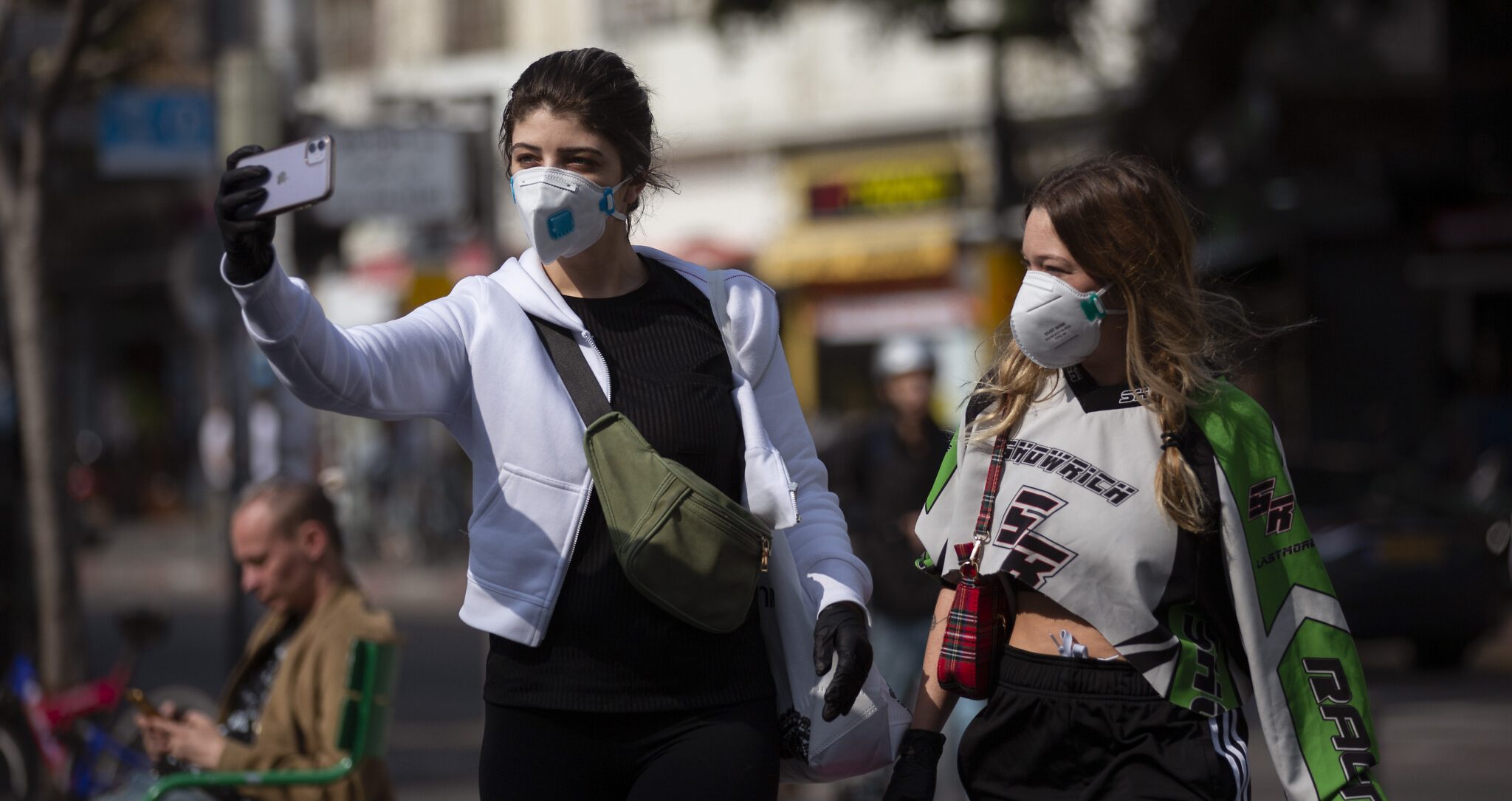 होम क्वॉरनटाइन लोगों को हर एक घंटे भेजनी होगी सरकार को सेल्फी