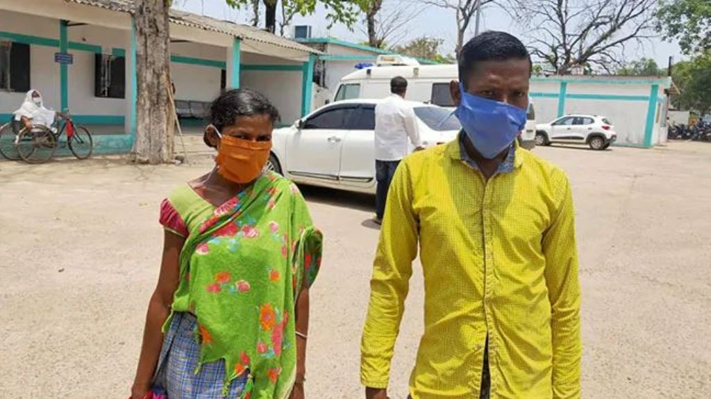 लॉकडाउन में 3 दिनों तक पैदल चली 12 साल की बच्ची, घर से कुछ ही दूर पहले तोड़ दिया दम