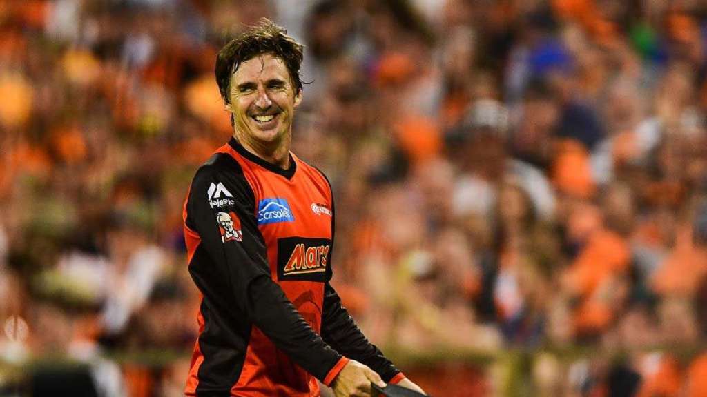 'टीम्स को चार्टर्ड फ्लाइट में लाओ, कोरोना टेस्ट कराओ पर T20 वर्ल्ड कप रद्द मत करो'