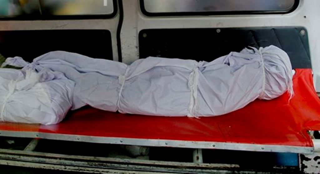 लॉकडाउन में घर जाने के लिए 3 लोगों ने बनवाया अपना मृत्यु प्रमाण पत्र, जानिए आगे क्या हुआ