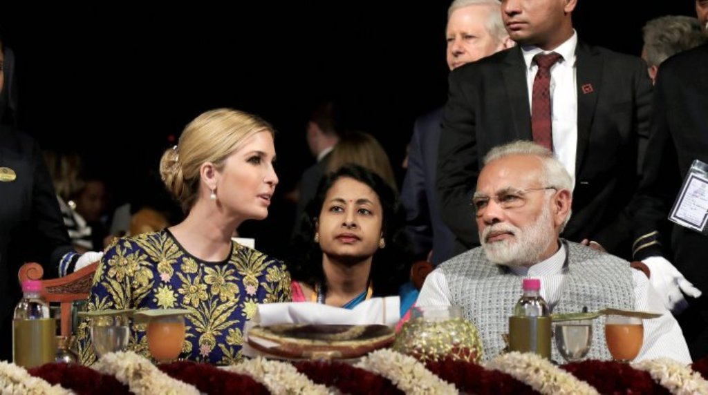 प्रधानमंत्री मोदी ने ट्वीट की योगासन का वीडियो, इवांका ने रीट्वीट कर बताया शानदार