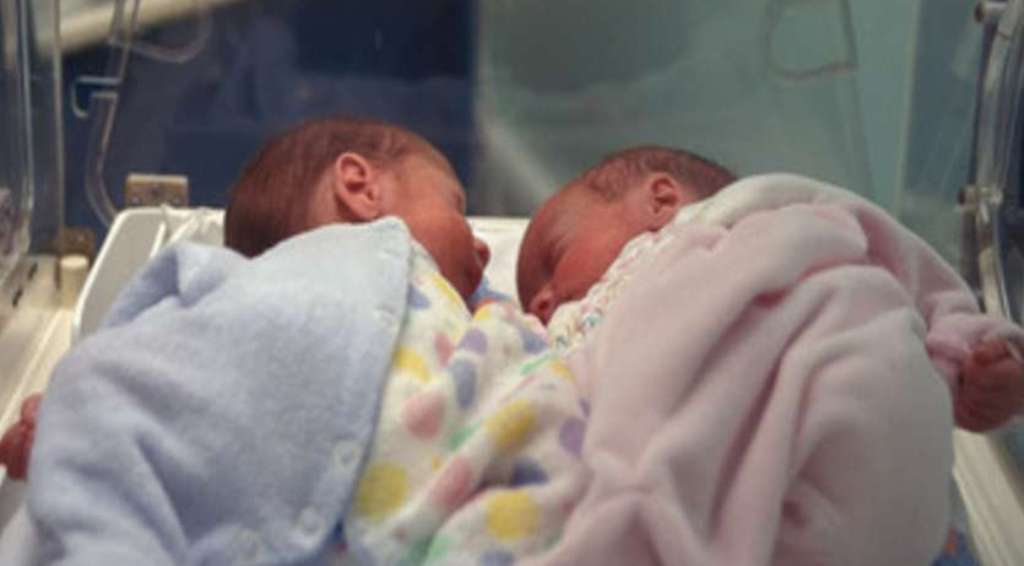 लॉकडाउन में पैदा हुए बच्चे, मां बाप ने नाम रखा 'कोरोना' और 'कोविड'