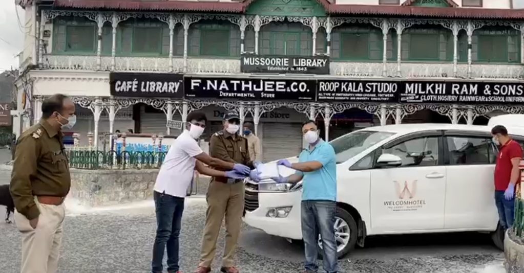 दिल्ली से मसूरी तक काया परिवार की माया,1100 लोगों को दो माह से खिला रहे खाना