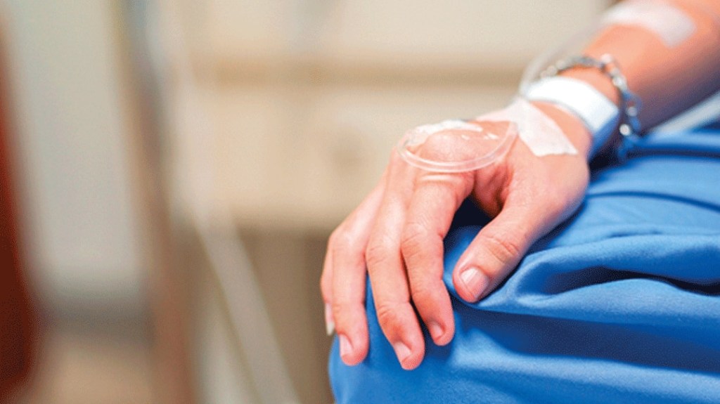 रिसर्च में नया दावा, कोरोना संक्रमण के रोगियों में थायराइड का खतरा