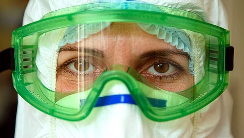 सावधान! आखों से भी हो सकता है कोरोना संक्रमण