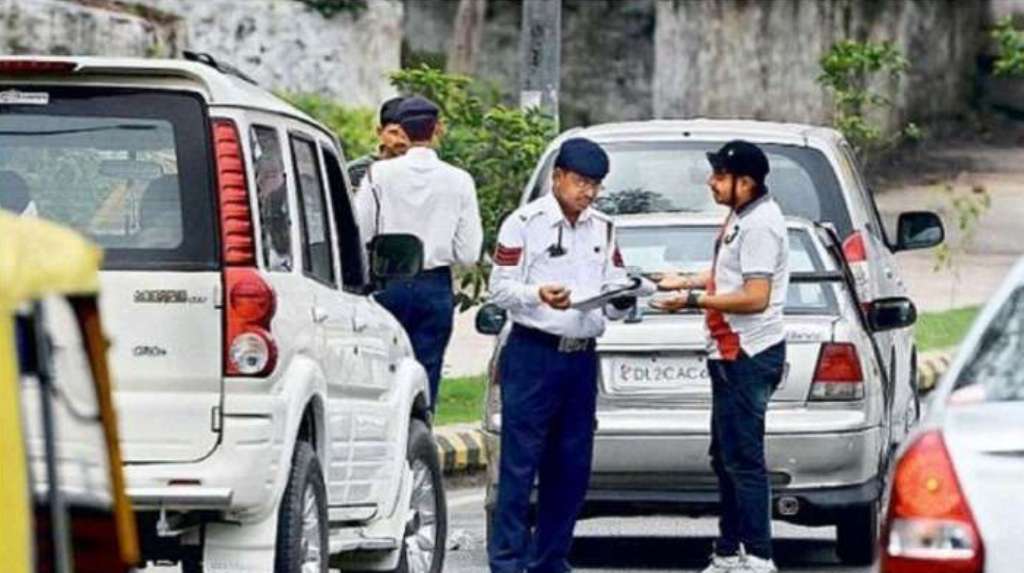 लॉकडाउन में टैक्सी मालिकों पर चालान का अतिरिक्त भार