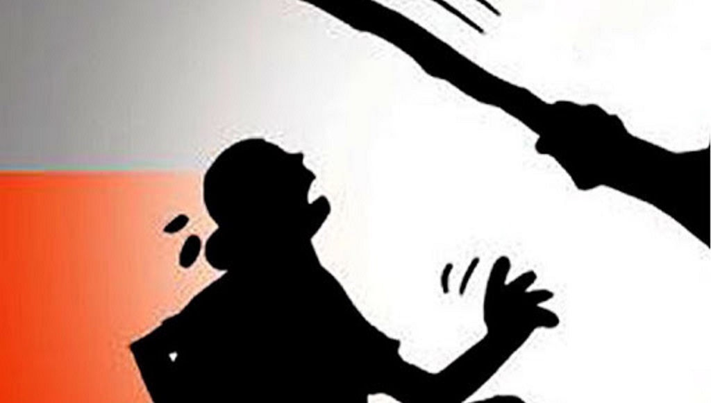 युवक ने की डंडे से पीटकर अपनी बुजुर्ग मां की हत्या, पुलिस ने किया गिरफ्तार