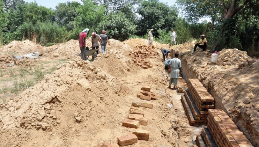 इस्लामाबाद में बनने वाले मंदिर पर लगा रोक, नींव का ऊपरी हिस्सा कट्टरपंथी गुट के लोगों ने तोड़ा