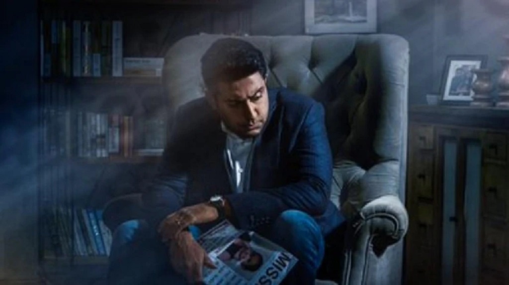 अभिनेता अभिषेक बच्चन ने ब्रीद इनटू द शैडो के जरिये अपना डिजीटल डेब्यू किया है। अभिषेक की यह पहली वेबसीरिज है, इससें पहले वह फिल्मों में ही नजर आते रहे है।