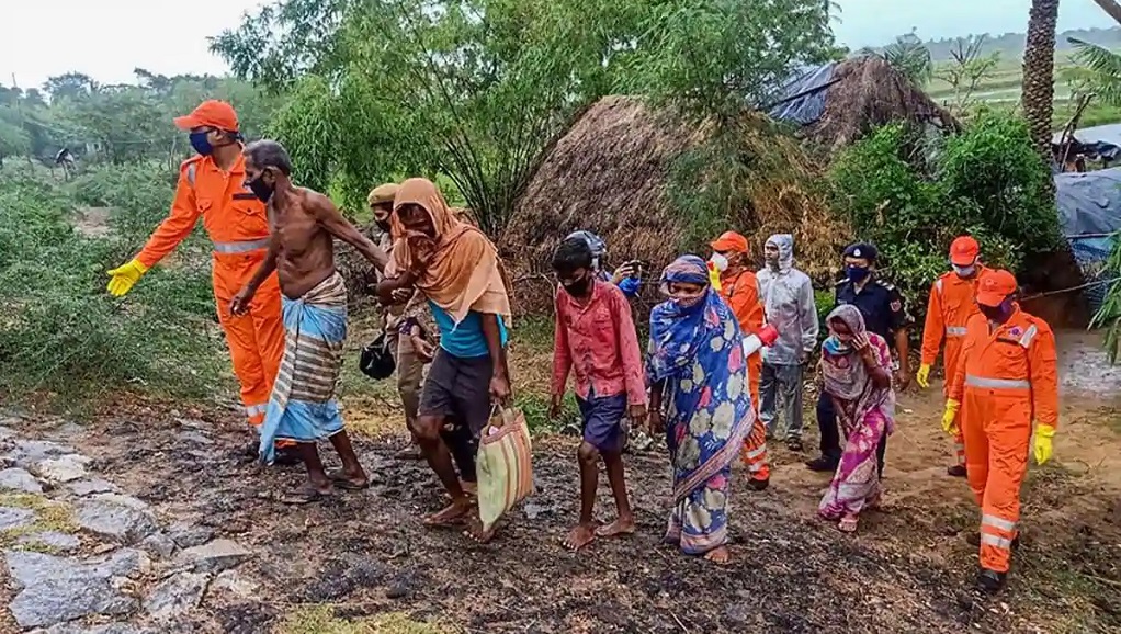 देश भर में बाढ़ राहत कार्यों के लिए NDRF ने 90 से अधिक टीमों को किया तैनात