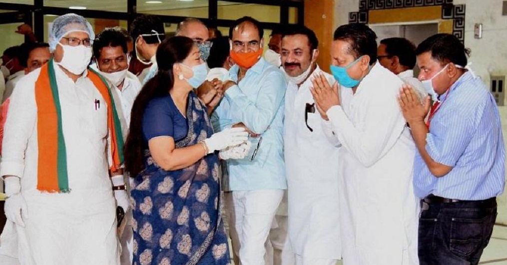 कैद में विधायक, टूट से कांग्रेस ही नहीं भाजपा भी डरी