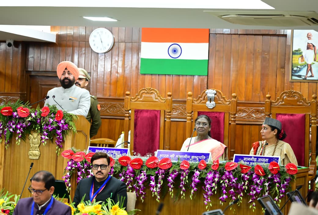 विशेष सत्र को सम्बोधित करतीं राष्ट्रपति द्रौपदी मुर्मू